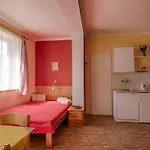 Neco 3* Malá Skála