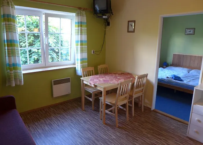 Neco 3* Malá Skála